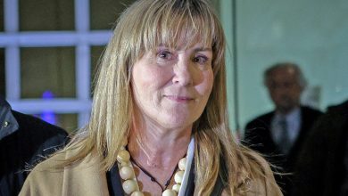 Μετά από πολύμηνη έρευνα και διεθνή αστυνομική συνεργασία, οι ελληνικές αρχές κατάφεραν να εξιχνιάσουν τη διάρρηξη στο σπίτι