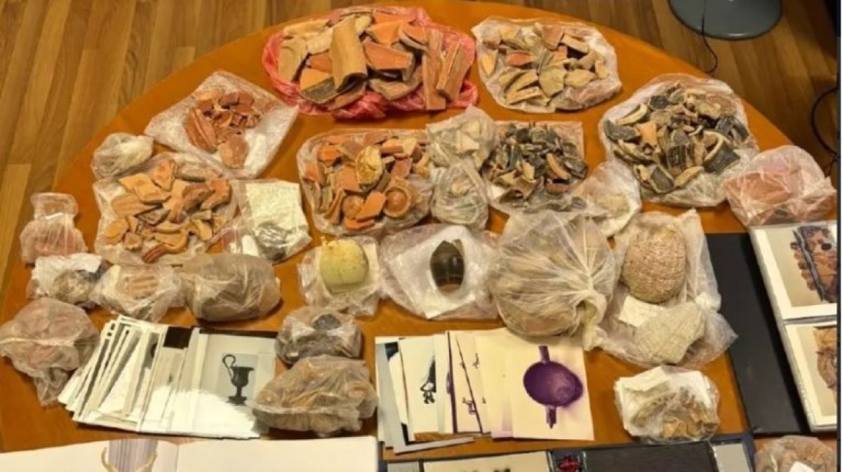 Μία έφοδο στη Βουλγαρία το 2020, είχε οδηγήσει στην κατάσχεση 7.000 αρχαίων αντικειμένων, κυρίως ελληνορωμαϊκές και θρακικές αρχαιότητες