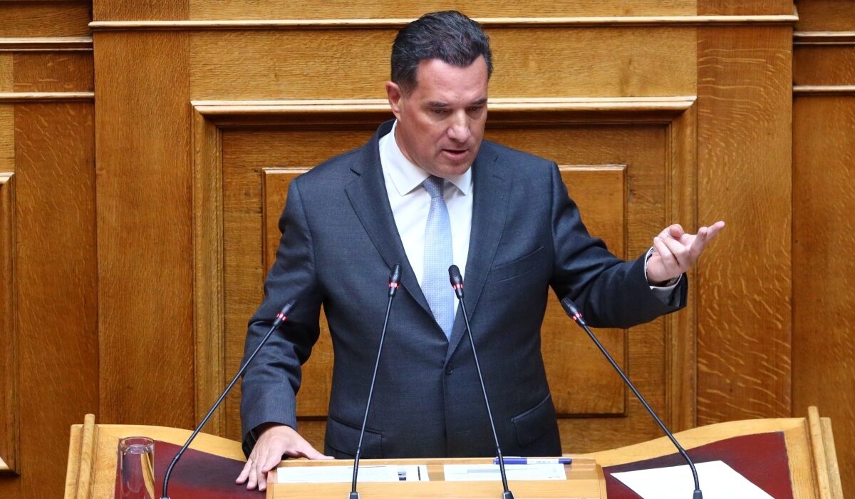 Ο Άδωνις Γεωργιάδης στράφηκε ακόμη και κατά των βουλευτών της Νέας Δημοκρατίας που τόλμησαν να εκφράσουν διαφωνία για τα Ελληνικά