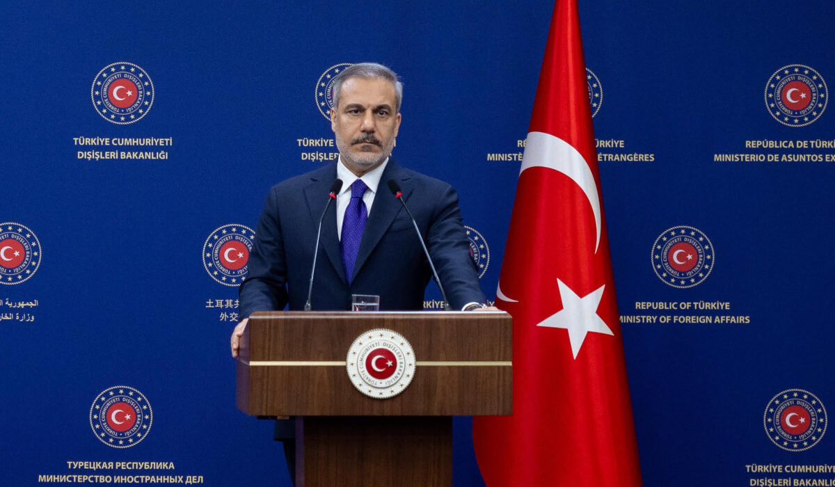 Σε συνέντευξή του, ο Χακάν Φιντάν επανέλαβε τη θέση της Τουρκίας υπέρ της λύσης δύο κρατών στο Κυπριακό, χαρακτηρίζοντάς την «την καλύτερη