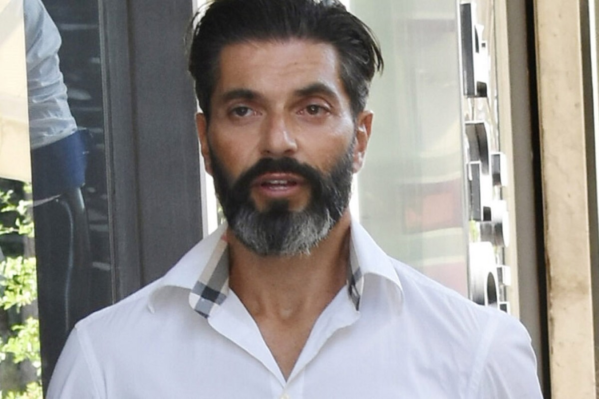 Σοκ προκαλούν οι νέες συνομιλίες που έρχονται στο φως για το οργανωμένο κύκλωμα που εξαπάτησε τον Σπύρο Μαρτίκα