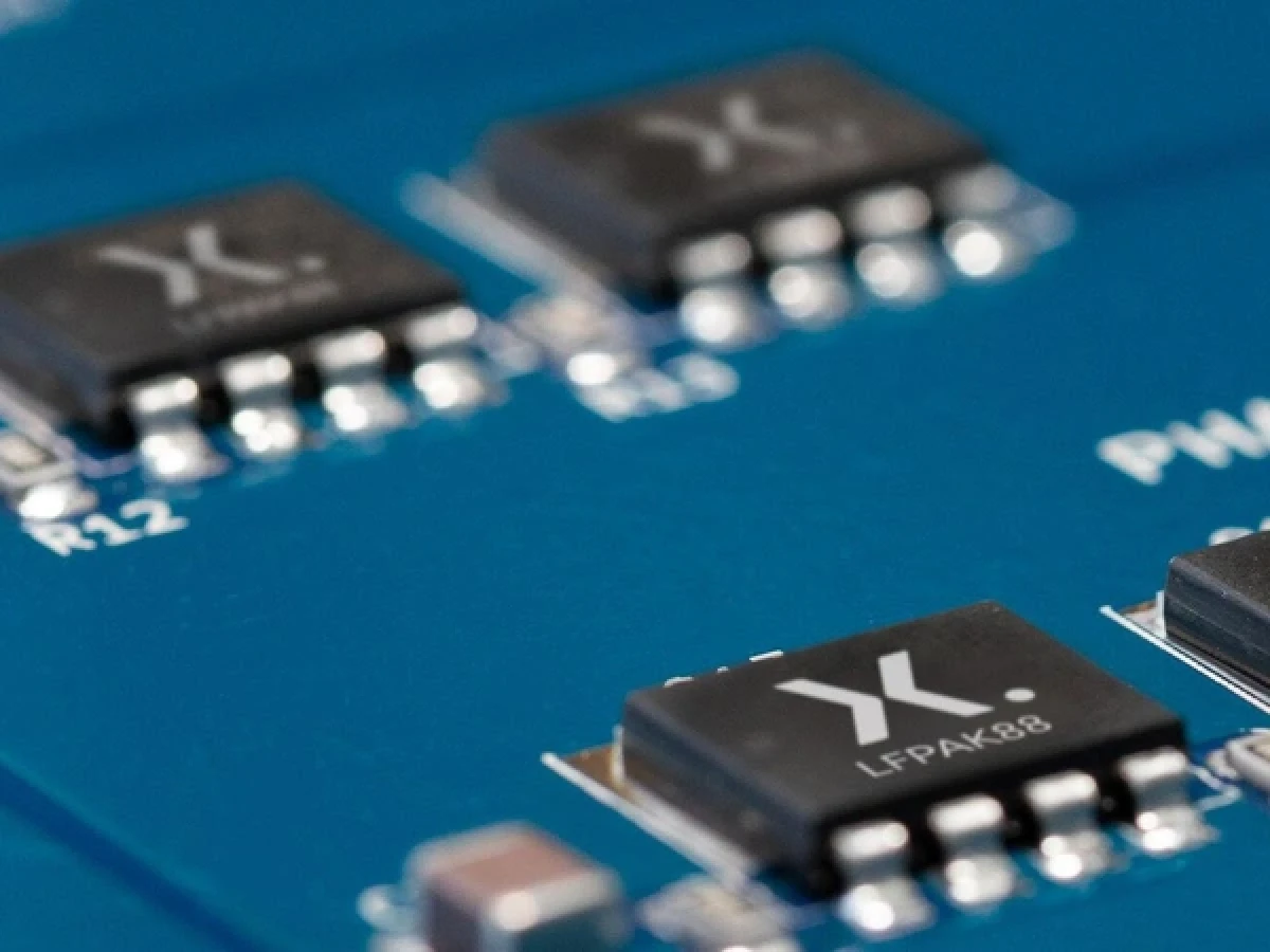 Ο παγκόσμιος πόλεμος των chip έχει εισέλθει σε μια επικίνδυνη νέα φάση και αυτή τη φορά, η Ευρώπη βρίσκεται παγιδευμένη