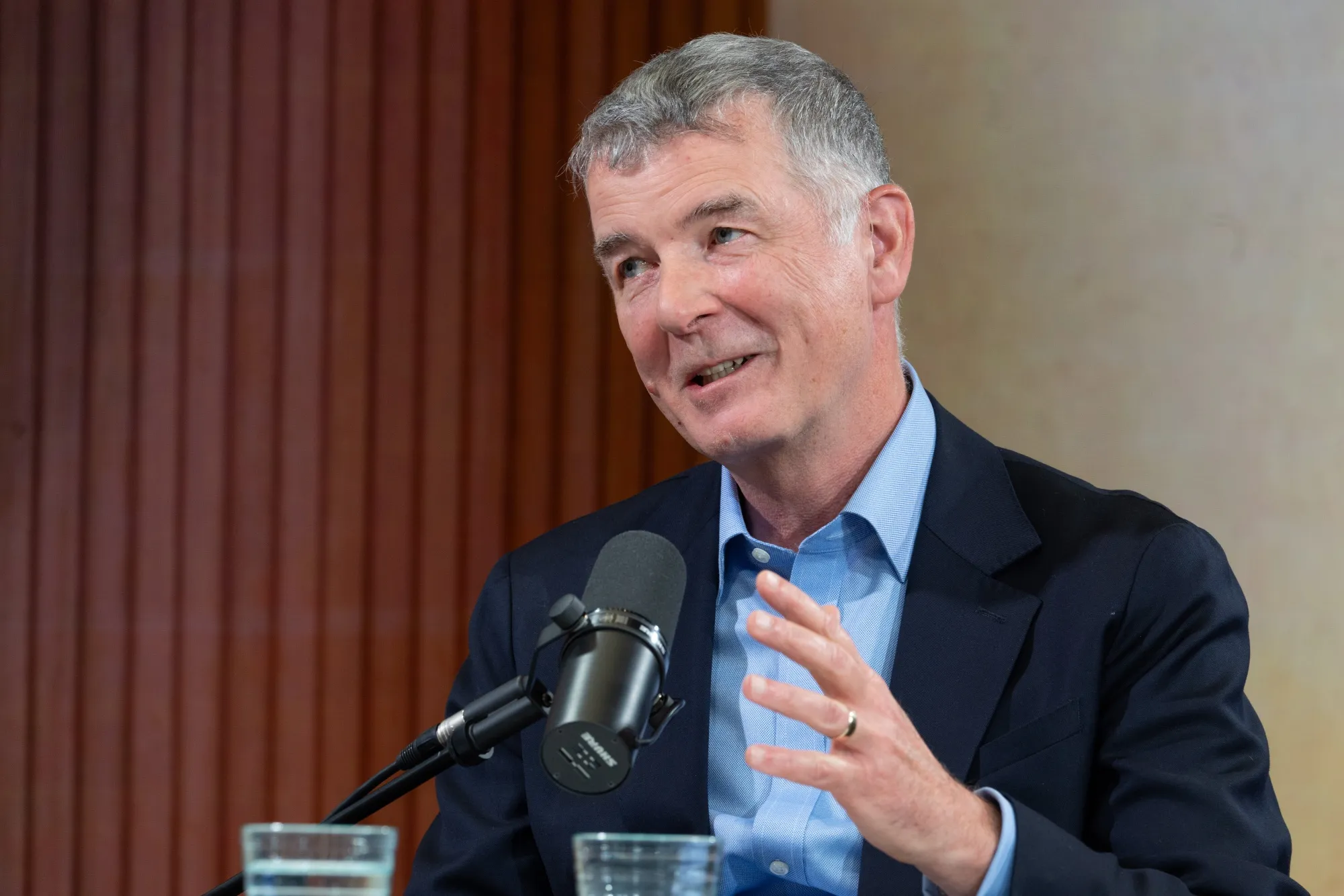 Ο Ρίτσαρντ Μουρ, πρώην επικεφαλής της βρετανικής υπηρεσίας πληροφοριών MI6, σε πρόσφατη συνέντευξή του τόνισε ότι ο Ουκρανός