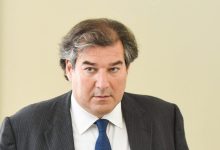 Ο πρώην γραμματέας πολιτικού σχεδιασμού της ΝΔ, Νίκος Καραχάλιος, άνοιξε τα χαρτιά του για τη σχέση του με τη Μαρία Καρυστιανού