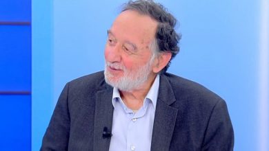 Ο Παναγιώτης Λαφαζάνης, πρώην υπουργός της πρώτης κυβέρνησης ΣΥΡΙΖΑ, ασκεί σκληρή κριτική στον Αλέξη Τσίπρα με αφορμή το νέο του