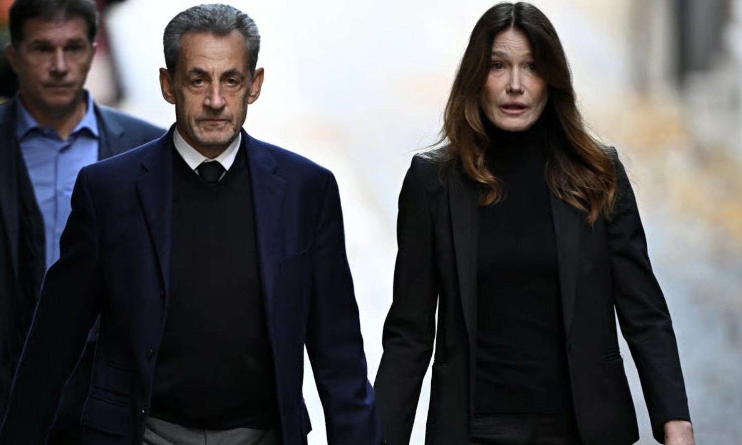 Το Εφετείο του Παρισιού ενέκρινε σήμερα την αποφυλάκιση του πρώην προέδρου της Γαλλίας Νικολά Σαρκοζί, ο οποίος θα βγει από τη φυλακή