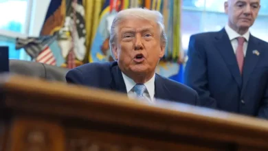 Δεν πέρασε απαρατήρητη η βραχνή φωνή του Ντόναλντ Τραμπ κατά τη διάρκεια της συνέντευξης Τύπου, που πραγματοποιήθηκε χθες