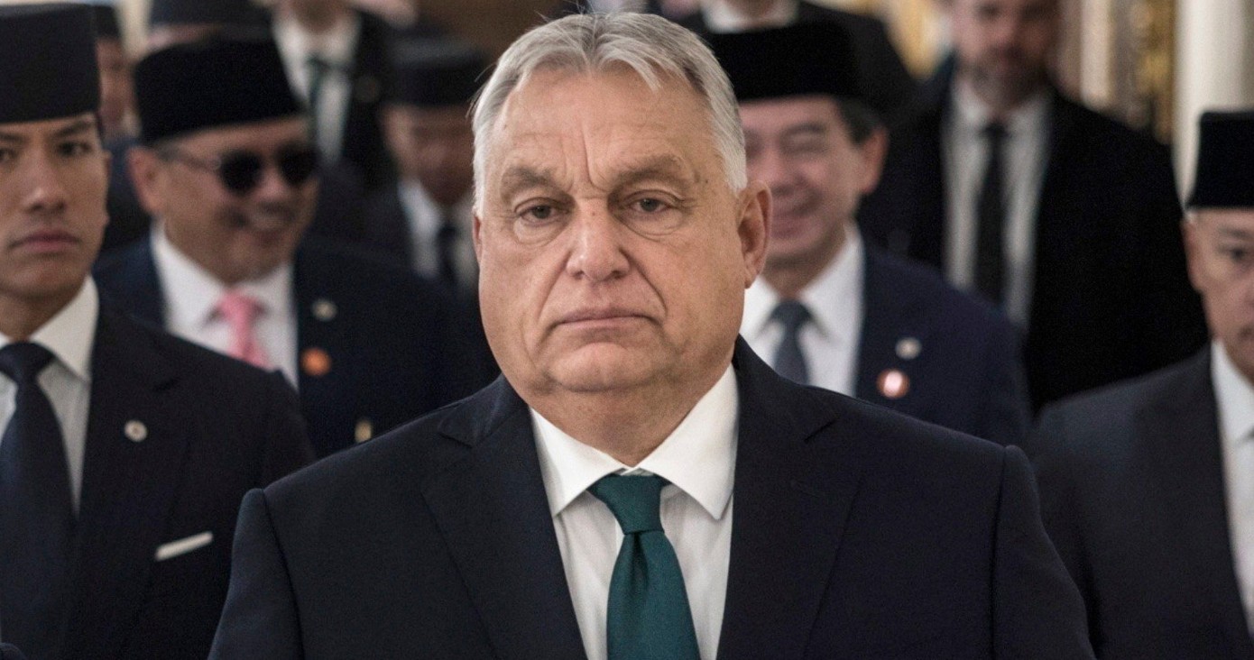 Ο Βίκτορ Όρμπαν εκφράζει την πεποίθησή του ότι η Ευρωπαϊκή Ένωση επιθυμεί την παράταση του πολέμου στην Ουκρανία, επισημαίνοντας