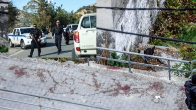 Σε βαρύ πένθος τα Βορίζια μετά το διπλό φονικό που συγκλόνισε το χωριό το πρωί του Σαββάτου.Μακελειό στην Κρήτη