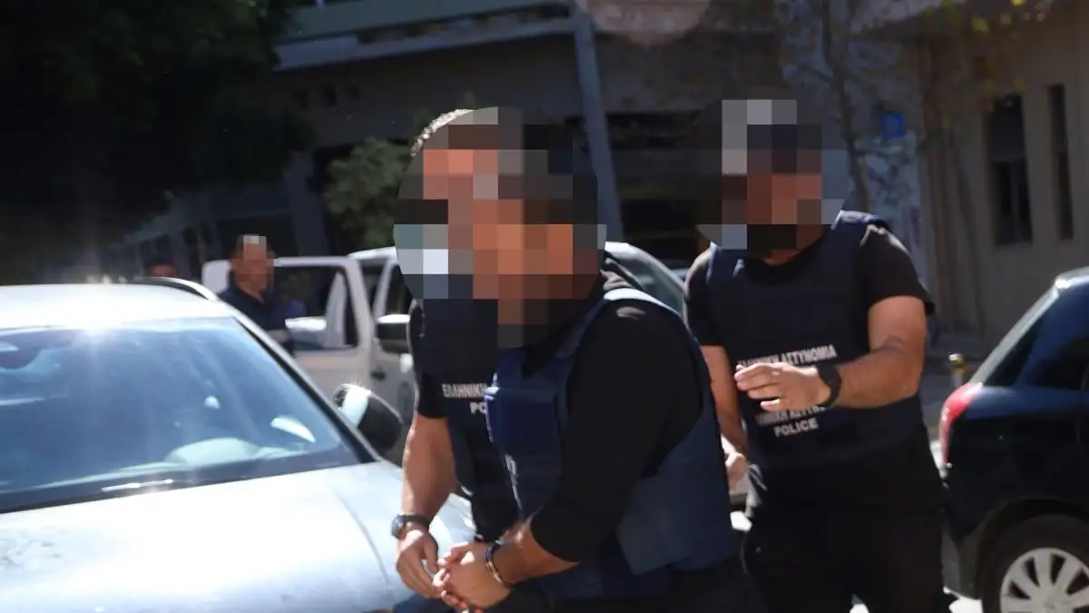 Με τη σύμφωνη γνώμη εισαγγελέα και ανακρίτριας, ο 43χρονος γαμπρός και ο 48χρονος συγγενής του 39χρονου Φανούρη Καργάκη κρίθηκαν