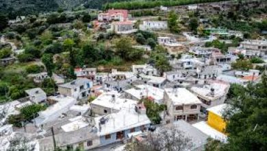 Σφίγγει ο κλοιός στα Βορίζια, καθώς η αστυνομία εντείνει τις έρευνες για το φονικό που συγκλόνισε το πανελλήνιο.