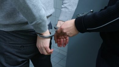 Έλεγχος της Ομάδας ΔΙ.ΑΣ. το βράδυ της Παρασκευής (21/11) στην Κηφισιά οδήγησε στη σύλληψη δύο ατόμων που επέβαιναν σε διερχόμενο αυτοκίνητο