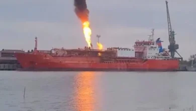 Σύμφωνα με την ιστοσελίδα turkiyetoday, η επίθεση προκάλεσε άμεσα μεγάλη πυρκαγιά στο πλοίο «Orinda», αναγκάζοντας τις ουκρανικές αρχές