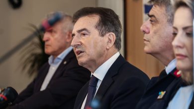 Μία εκτενή και αποκαλυπτική συνέντευξη παραχώρησε σήμερα το πρωί ο υπουργός Προστασίας του Πολίτη, Μιχάλης Χρυσοχοΐδης.
