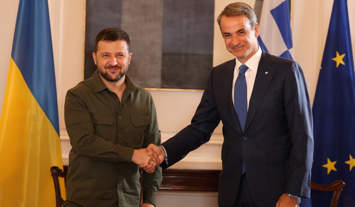 Ο Πρόεδρος της Ουκρανίας, Βολοντίμιρ Ζελένσκι, αναμένεται στην Αθήνα την Κυριακή για επείγουσες συνομιλίες με τον Έλληνα Πρωθυπουργό
