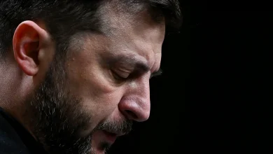 Ο Ουκρανός πρόεδρος Βολοντίμιρ Ζελένσκι φαίνεται να αλλάζει στρατηγική: πλέον επιδιώκει ειρήνη με «αξιοπρεπείς όρους»