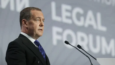 Με απαξιωτικό τρόπο σχολίασε ο πρώην πρόεδρος της Ρωσίας και νυν αντιπρόεδρος του Συμβουλίου Ασφαλείας, Ντμίτρι Μεντβέντεφ