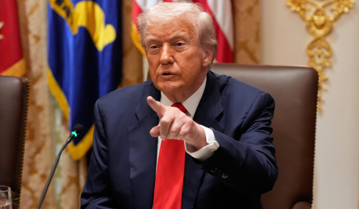 Ο Ντόναλντ Τραμπ προανήγγειλε την επέκταση της αμερικανικής εκστρατείας κατά της διακίνησης ναρκωτικών, αφήνοντας ανοιχτό