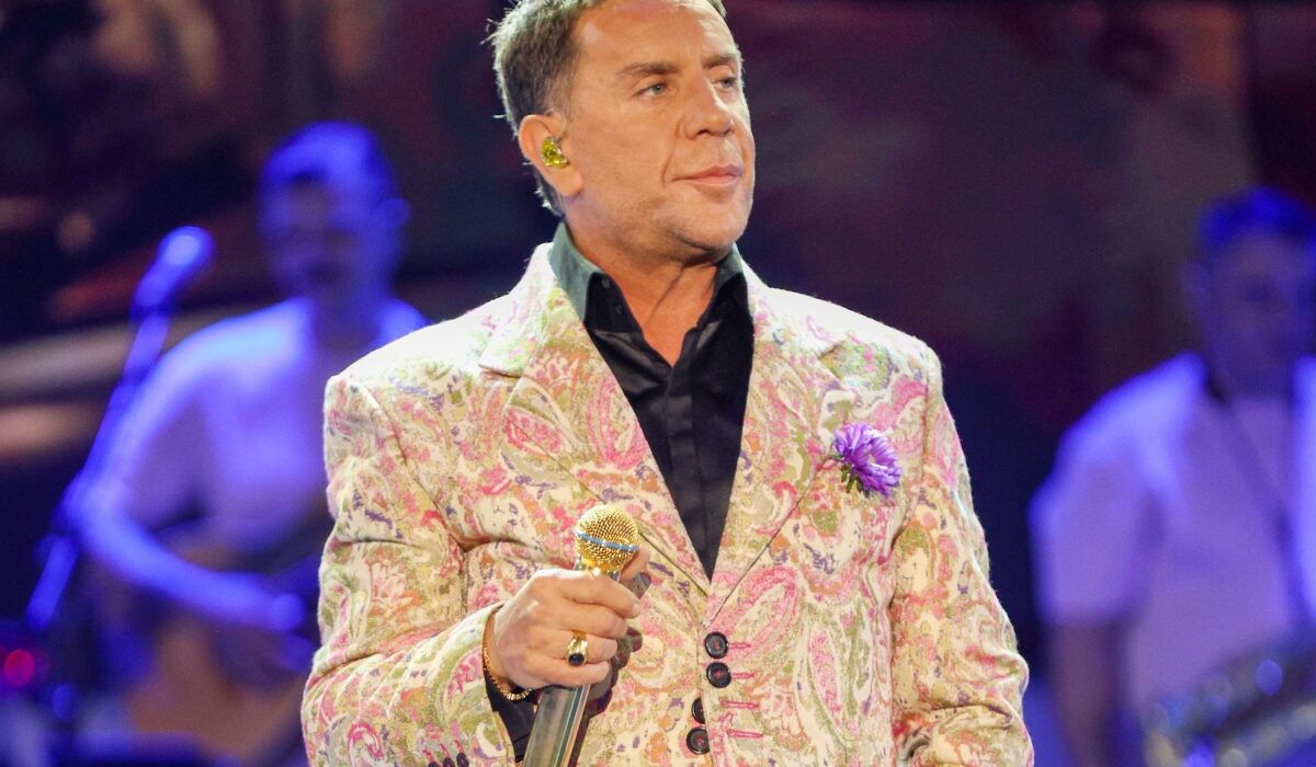 Ο Γιώργος Μαζωνάκης φέρεται να βρίσκεται αντιμέτωπος με μία δεύτερη μήνυση, σύμφωνα με πληροφορίες που μεταδόθηκαν