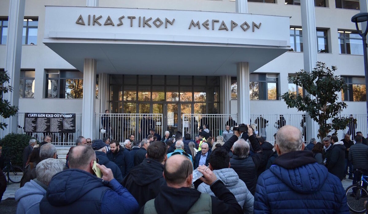 Προθεσμία για να απολογηθούν την Πέμπτη (04/12) έλαβαν οι αγρότες που είχαν συλληφθεί κατά τα επεισόδια σε Πλατύκαμπο και Νίκαια