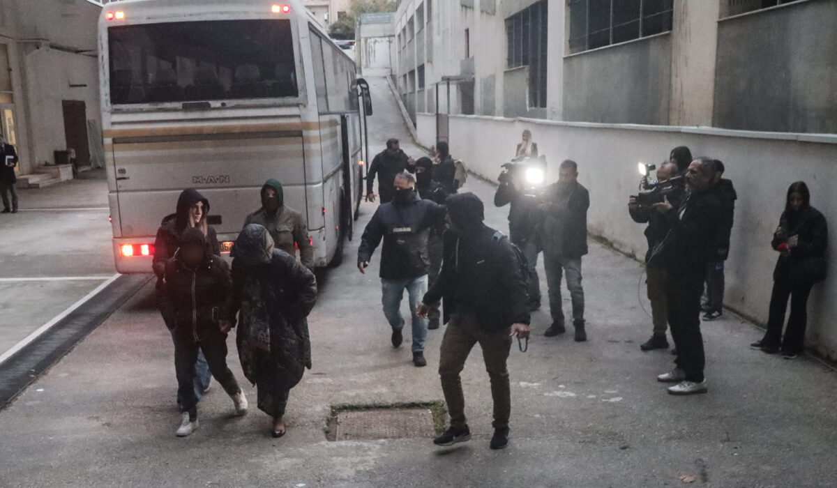 Η Ευρωπαϊκή Εισαγγελία άσκησε διώξεις για εγκληματική οργάνωση, απάτη και ξέπλυμα μαύρου χρήματος. Κύκλωμα παράνομων