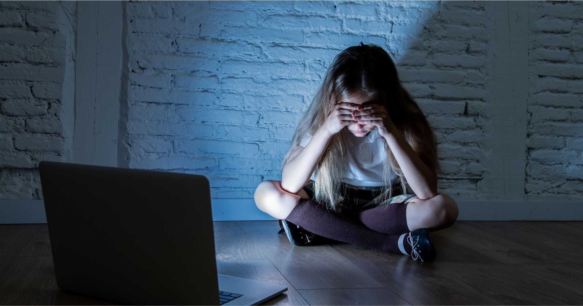 Συμμορία που δρα ταυτόχρονα ως «τιμωρός» παιδόφιλων έχει μπει στο στόχαστρο της Ασφάλειας Θεσσαλονίκης, μετά από σειρά επιθέσεων