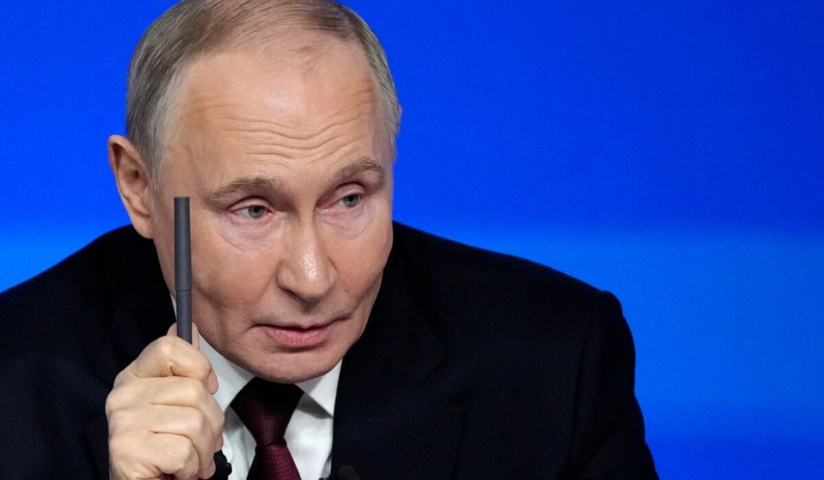 Ο Βλαντίμιρ Πούτιν προχώρησε σε μια απρόσμενη προσωπική εξομολόγηση, παραδεχόμενος δημοσίως ότι είναι ερωτευμένος