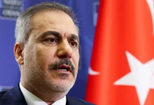 Ο Τούρκος Υπουργός Εξωτερικών Χακάν Φιντάν επιχείρησε στις Βρυξέλλες να προβάλλει τον στρατηγικό ρόλο της Τουρκίας και την ισχύ