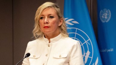 Η εκπρόσωπος του ρωσικού υπουργείου Εξωτερικών, Μαρία Ζαχάροβα, σχολίασε σήμερα ότι η στάση της Ευρωπαϊκής Ένωσης απέναντι