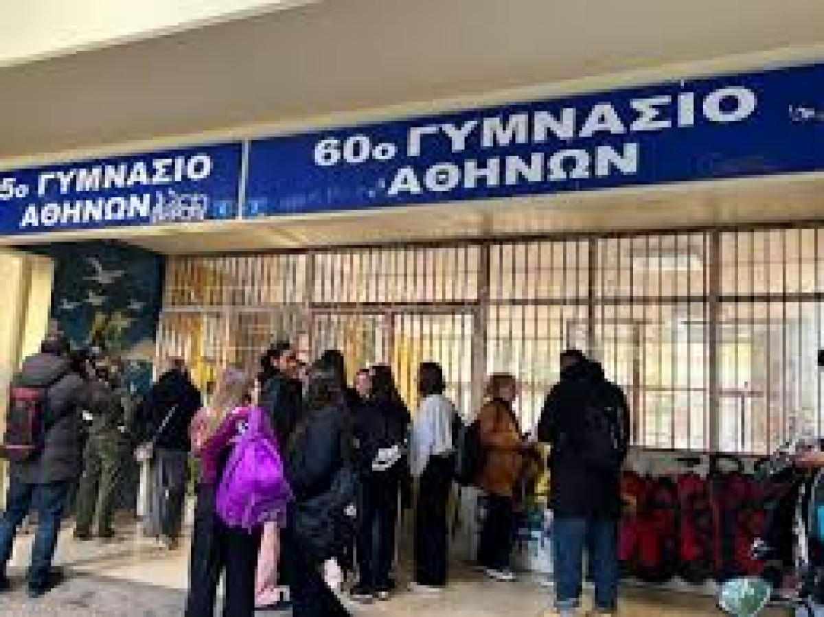 Κυψέλη: Για απόπειρα ανθρωποκτονίας οπλοφορία και οπλοχρησία σε σχολικό περιβάλλον κατηγορείται η 16χρονη