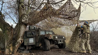 Ο Ρώσος αρχηγός ΓΕΕΘΑ, στρατηγός Βαλέρι Γκεράσιμοφ, ανακοίνωσε ότι τουλάχιστον 19 τάγματα του ουκρανικού στρατού έχουν περικυκλωθεί