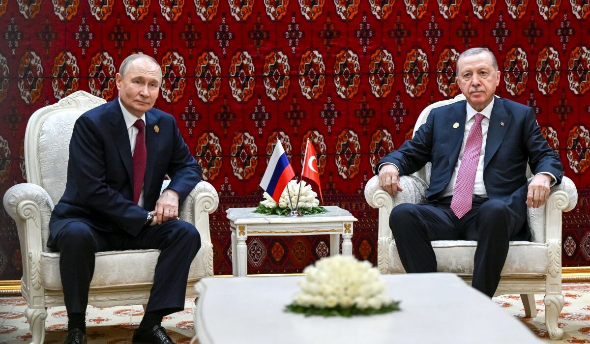 Ο πρόεδρος της Τουρκίας, Ρετζέπ Ταγίπ Ερντογάν,  δέν έχασε την ευκαιρία να εκφράσει στον Ρώσο ομόλογό του, Βλαντίμιρ Πούτιν