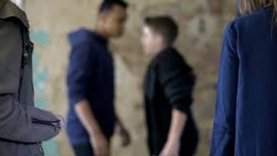 Σοκ έχει προκαλέσει στην τοπική κοινωνία της Αμαλιάδας μια πρωτοφανής υπόθεση εκβιασμού μεταξύ ανηλίκων, στην οποία ένας