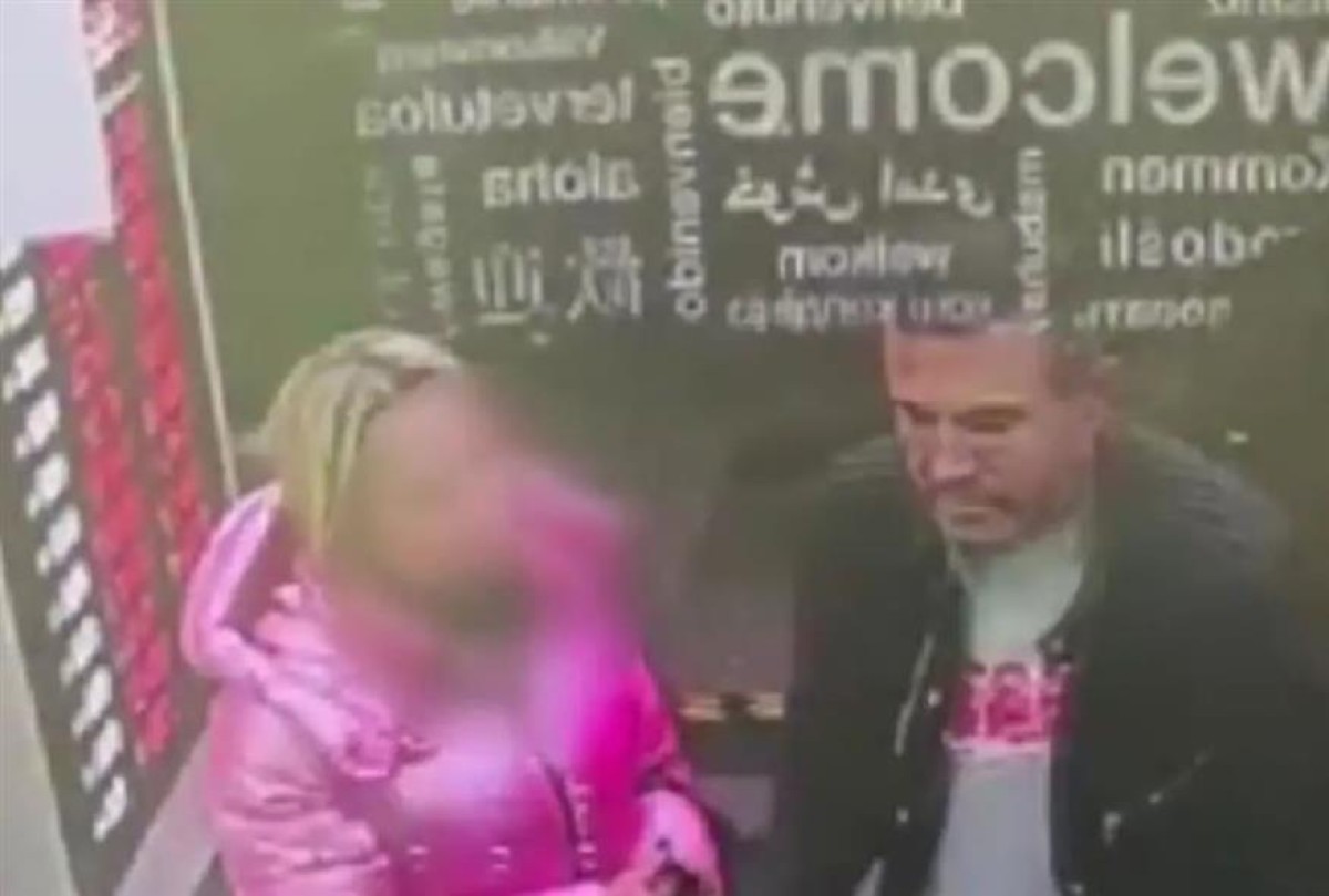 Στο μυαλό της Ελένης Μ., αυτό ήταν ένα ταξίδι για το οποίο είχε πολλές προσδοκίες. Θα συναντούσε τον «Μουράτ» από τον Λίβανο