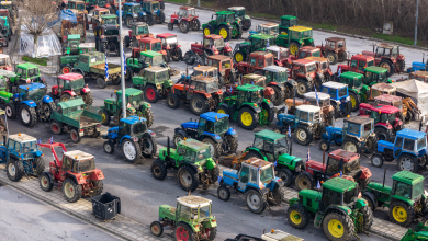 Οι αγρότες προχωρούν σε νέες κινητοποιήσεις στα Τέμπη, με στόχο τον αποκλεισμό της διέλευσης των φορτηγών από τις σήραγγες