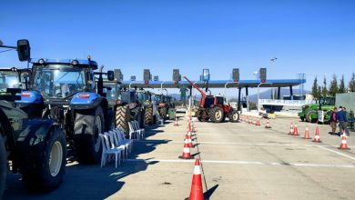 Οι αγρότες προγραμματίζουν για αύριο μηχανοκίνητη πορεία στην πόλη του Αγρινίου, εντείνοντας τις κινητοποιήσεις τους που έχουν