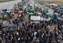 Στα χέρια του πρωθυπουργού βρίσκεται πλέον το πλήρες πλαίσιο διεκδικήσεων των αγροτών, καθώς η αντιπαράθεση με την κυβέρνηση