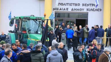 Με φόντο την κλιμάκωση των κινητοποιήσεων, οι αγρότες απορρίπτουν κατηγορηματικά την πρόσκληση του πρωθυπουργού