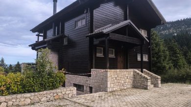 Το μεσημέρι της Τετάρτης οδηγήθηκαν στα δικαστήρια της πρώην Σχολής Ευελπίδων οι έξι συλληφθέντες που κατηγορούνται