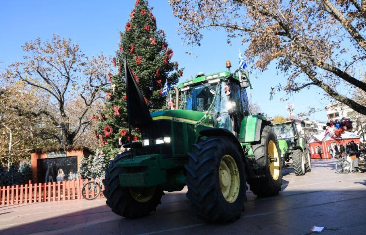 Οι αγρότες συνεχίζουν τις κινητοποιήσεις τους, προσπαθώντας να επικοινωνήσουν τα αιτήματά τους με έναν τρόπο που να μην