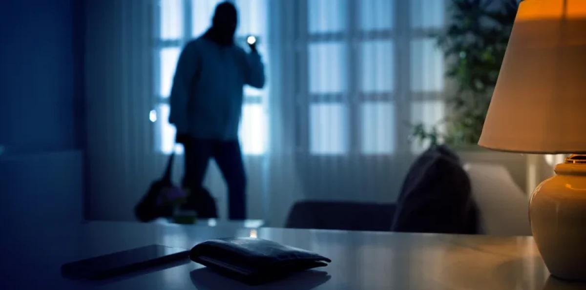 Συνελήφθη διαρρήκτης τα ξημερώματα της Τρίτης (02/12), στη Θεσσαλονίκη. Ωστόσο πρόκειται για μια διαφορετική περίπτωση ληστή αυτή τη φορά.