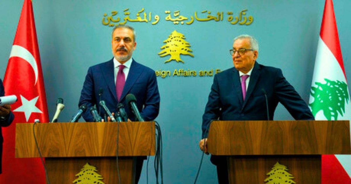 Η Τουρκία φαίνεται να χάνει την ψυχραιμία της μετά την υπογραφή της συμφωνίας οριοθέτησης θαλασσίων ζωνών μεταξύ Λιβάνου