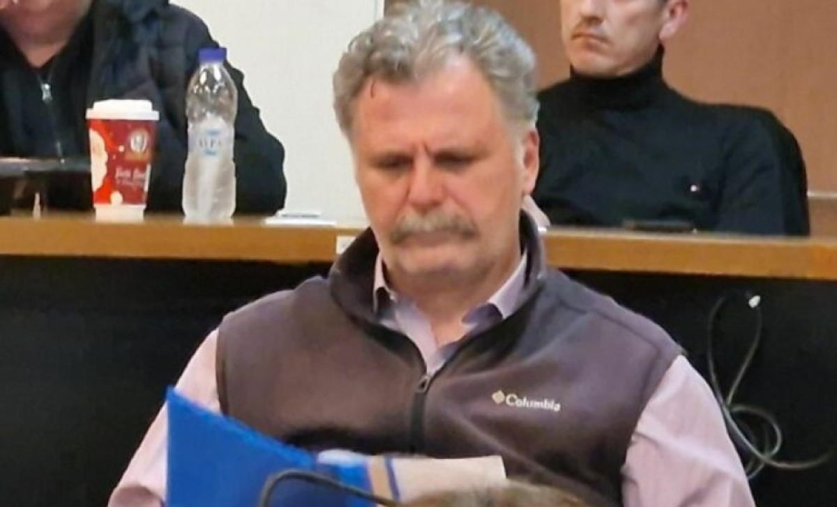 Αγωνία και ανησυχία προκάλεσε το καρδιακό επεισόδιο που είχε ο αντιδήμαρχος Βόλου Σπύρος Γάτος μεσα στο δημαρχείο με αποτέλεσμα