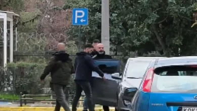 Σύμφωνα με τις πρώτες εκτιμήσεις των αρχών, ο γιος της χήρας του γνωστού πλαστικού χειρουργού και πρώην υπουργού του ΠΑΣΟΚ