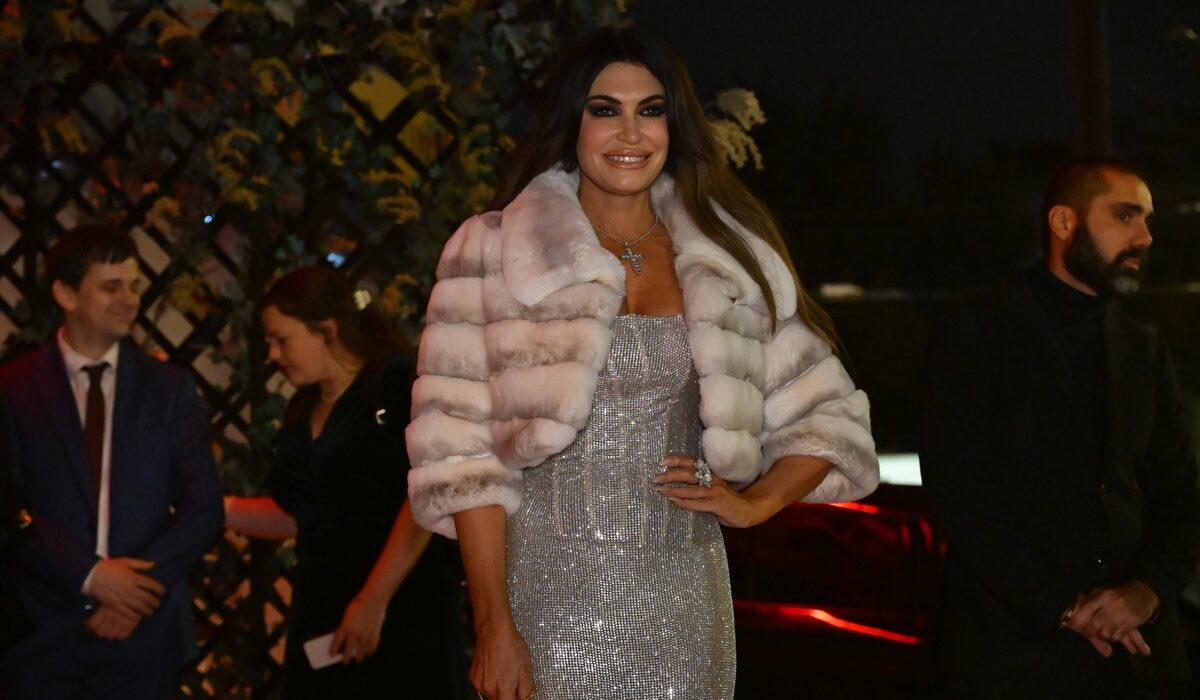 Η πρέσβης των ΗΠΑ στην Ελλάδα, Κίμπερλι Γκιλφόιλ, μοιράστηκε σε πρόσφατη συνέντευξή της τη χαρά της για τα πρώτα της Χριστούγεννα