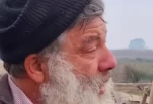 Λίγες ώρες πριν οδηγηθούν και τα υπόλοιπα ζώα του στον θάνατο ο κτηνοτρόφος που συγκίνησε όλη τη χώρα δεν μπορεί να πιστέψει ακόμα