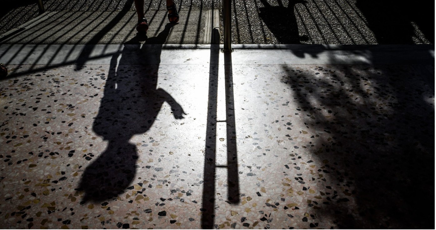 Στον ανακριτή οδηγήθηκε σήμερα, 17 Δεκεμβρίου, η 16χρονη μαθήτρια που φέρεται να τραυμάτισε με αιχμηρό αντικείμενο τη