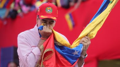 Αίσθηση προκαλούν οι πληροφορίες ότι ο πρόεδρος της Βενεζουέλας, Νικολάς Μαδούρο, βρίσκεται σε κατάσταση αυξημένου συναγερμού