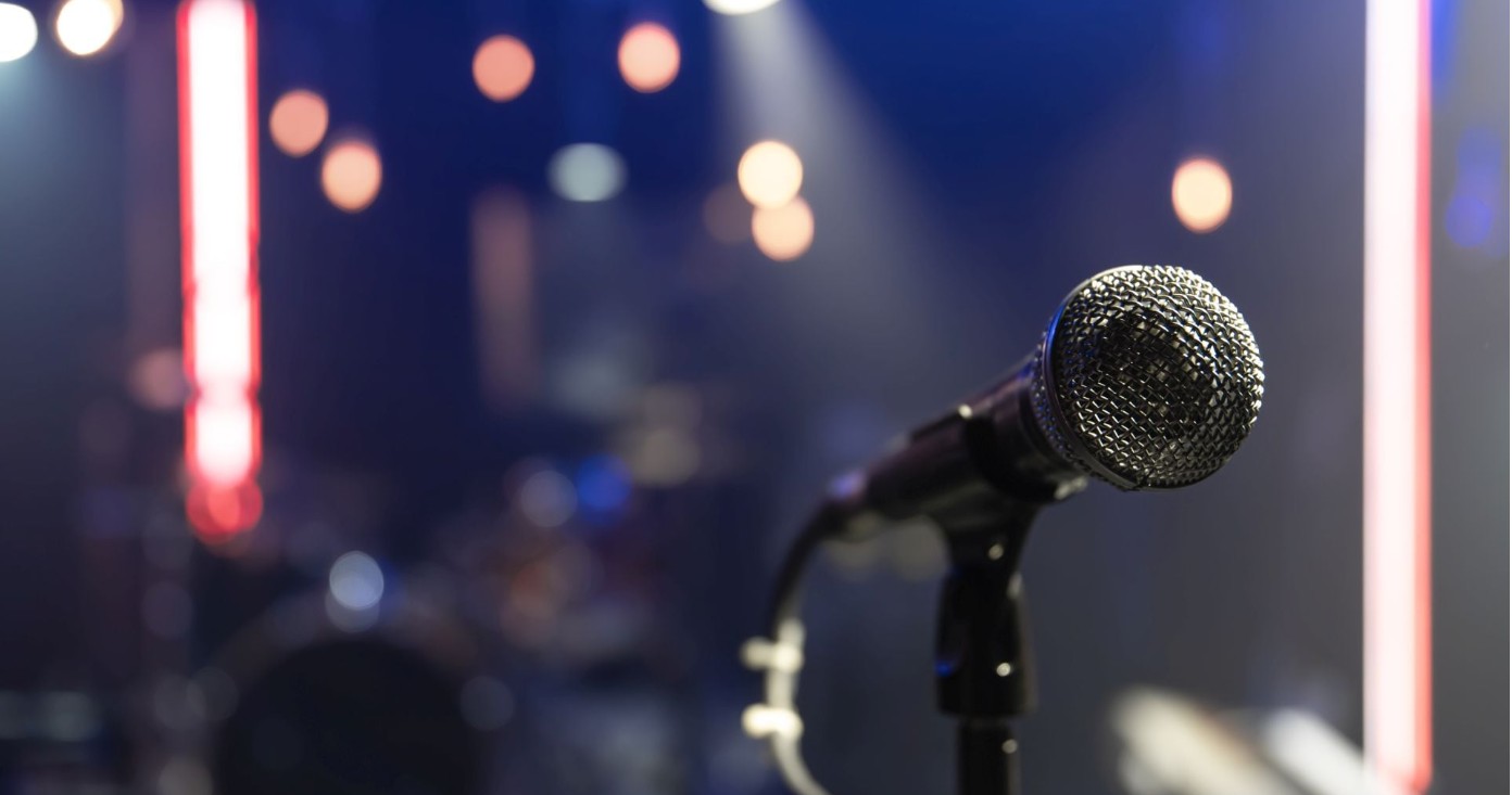 Νέες διαστάσεις λαμβάνει η υπόθεση με τις σοβαρές καταγγελίες για σεξουαλική κακοποίηση και ασέλγεια εις βάρος γνωστού τραγουδιστή