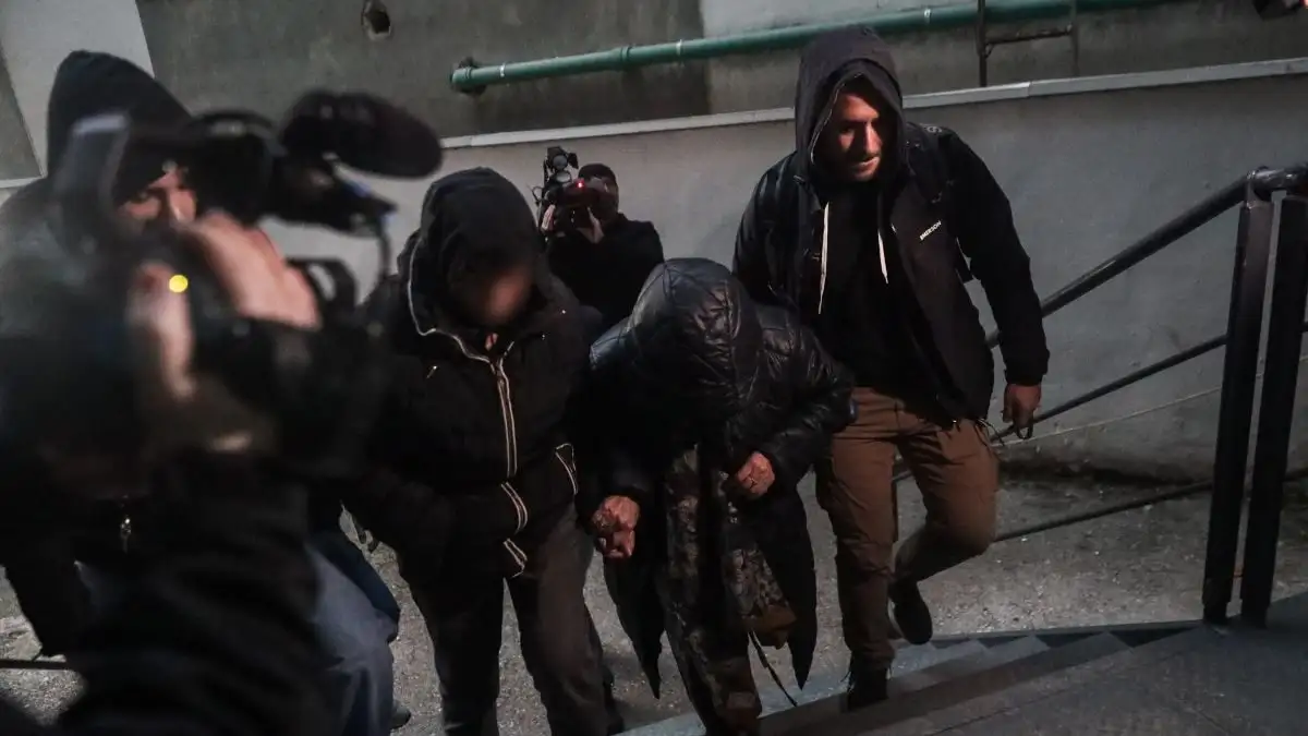 Σύμφωνα με τα στοιχεία που περιλαμβάνονται στο διαβιβαστικό της ΕΛΑΣ, πίσω από τις παράνομες επιδοτήσεις του ΟΠΕΚΕΠΕ κρύβονταν